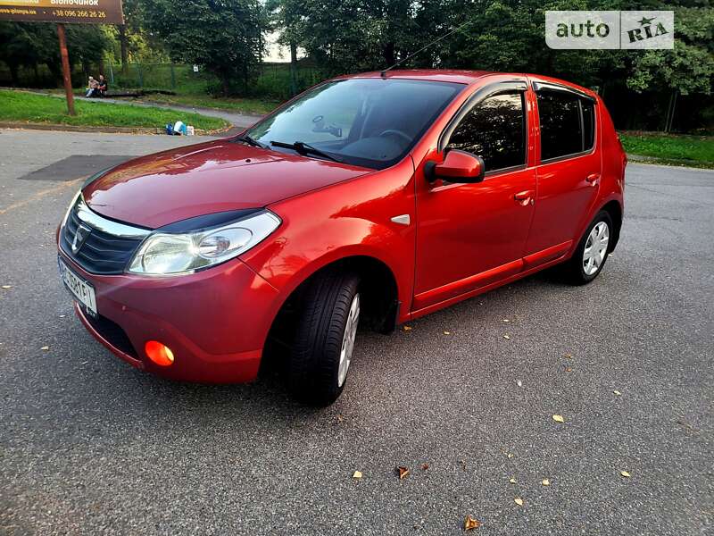Dacia Sandero 2012
