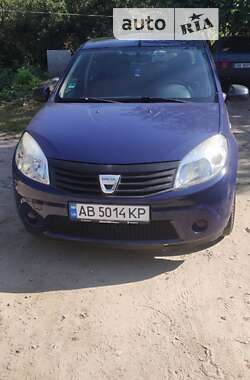 Хэтчбек Dacia Sandero 2009 в Виннице