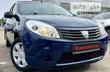 Хетчбек Dacia Sandero 2009 в Сумах