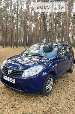 Хетчбек Dacia Sandero 2009 в Сумах