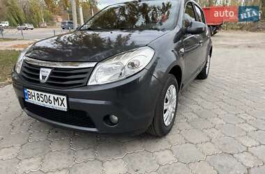 Хетчбек Dacia Sandero 2009 в Миколаєві