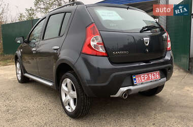 Хетчбек Dacia Sandero 2011 в Харкові