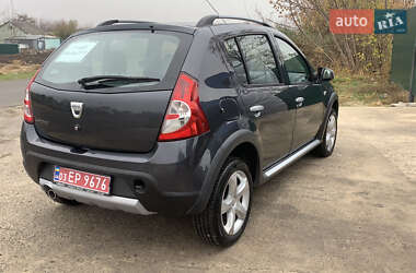 Хетчбек Dacia Sandero 2011 в Харкові