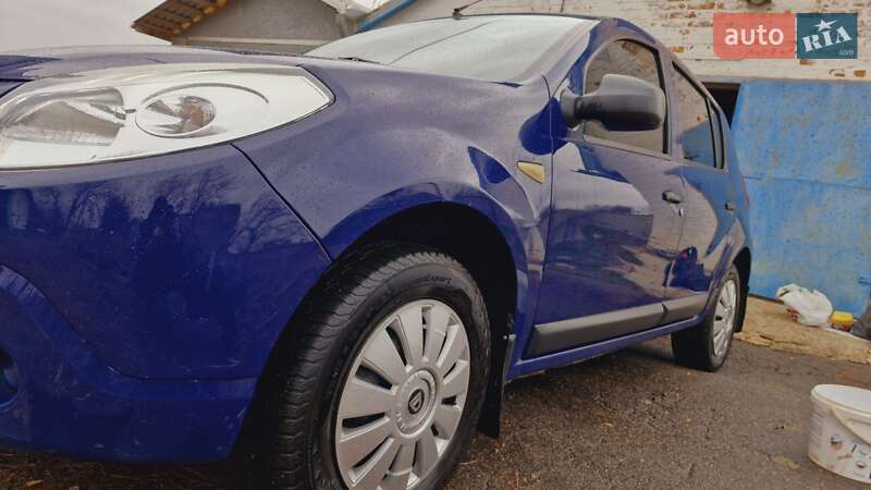 Хэтчбек Dacia Sandero 2008 в Умани фото 4 Хэтчбек Dacia Sandero 2008 в Умани