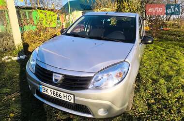 Dacia Sandero 2010