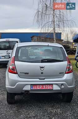 Хетчбек Dacia Sandero 2009 в Любешові