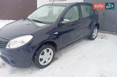 Хетчбек Dacia Sandero 2012 в Калинівці