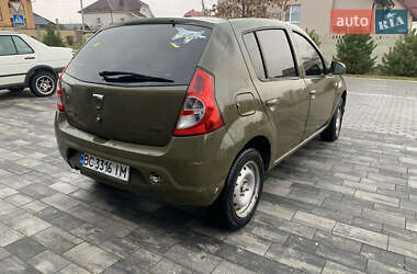 Хэтчбек Dacia Sandero 2009 в Луцке