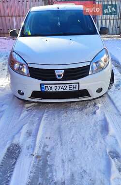 Хэтчбек Dacia Sandero 2009 в Хмельницком