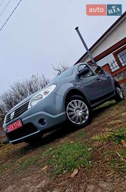 Хэтчбек Dacia Sandero 2010 в Полтаве