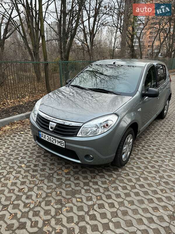 Хетчбек Dacia Sandero 2008 в Харкові