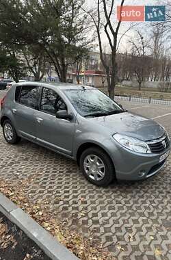 Хетчбек Dacia Sandero 2008 в Харкові