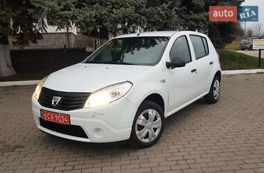 Хетчбек Dacia Sandero 2009 в Луцьку