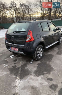 Хетчбек Dacia Sandero 2011 в Харкові