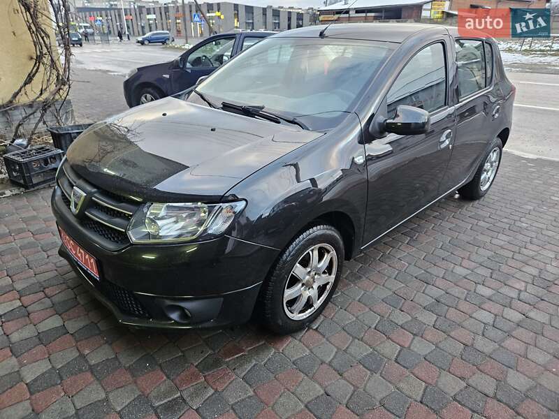 Хетчбек Dacia Sandero 2014 в Калуші