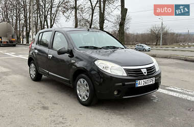 Хетчбек Dacia Sandero 2009 в Харкові