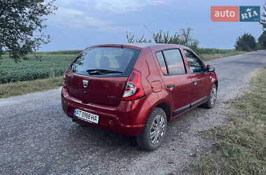 Хетчбек Dacia Sandero 2009 в Івано-Франківську