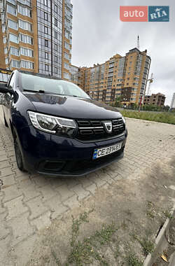 Хэтчбек Dacia Sandero 2017 в Черновцах