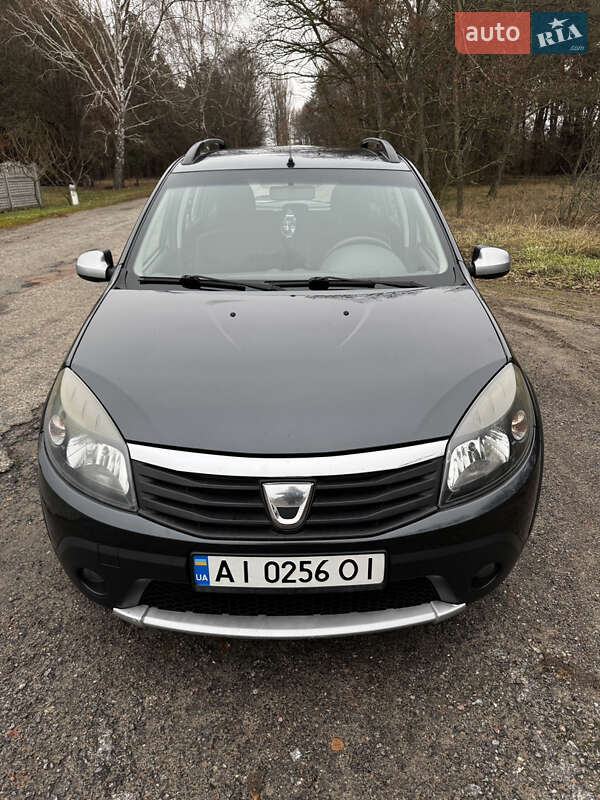 Хэтчбек Dacia Sandero 2011 в Переяславе