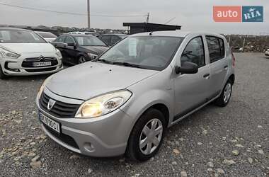 Dacia Sandero 2011