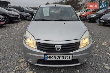 Хетчбек Dacia Sandero 2011 в Рівному