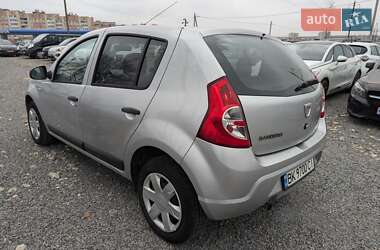 Хетчбек Dacia Sandero 2011 в Рівному