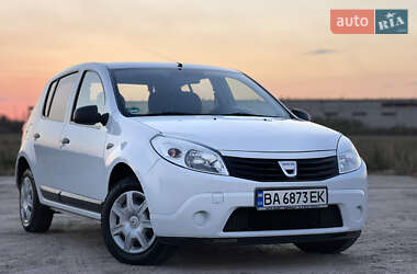 Хетчбек Dacia Sandero 2010 в Кропивницькому