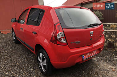 Хетчбек Dacia Sandero 2009 в Тернополі