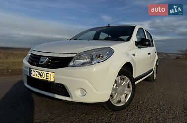 Dacia Sandero 2011