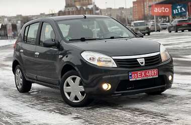 Хетчбек Dacia Sandero 2009 в Луцьку