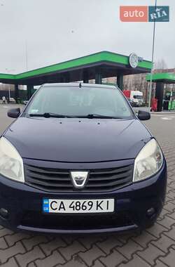 Dacia Sandero 2010 Dacia Sandero 2010