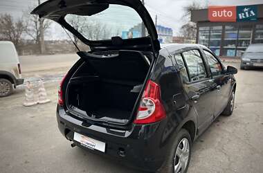 Хетчбек Dacia Sandero 2010 в Сумах