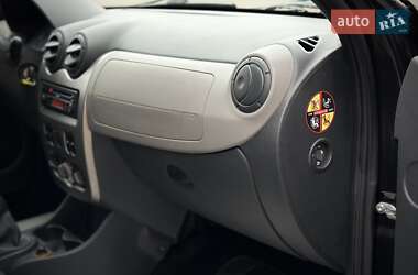 Хетчбек Dacia Sandero 2010 в Сумах