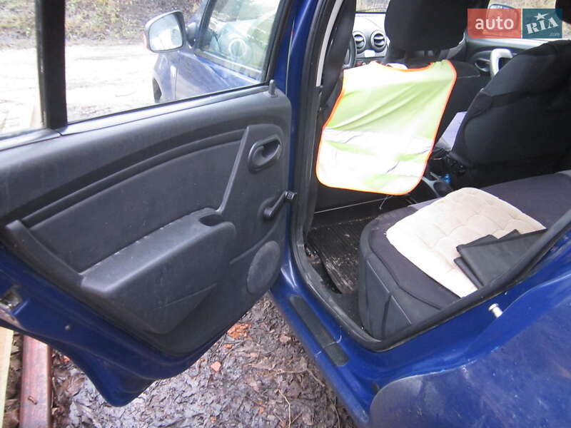 Хетчбек Dacia Sandero 2009 в Тернополі