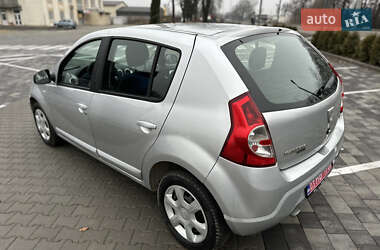 Хетчбек Dacia Sandero 2008 в Вінниці