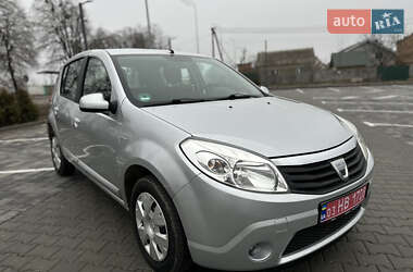 Хетчбек Dacia Sandero 2008 в Вінниці