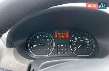 Хетчбек Dacia Sandero 2009 в 