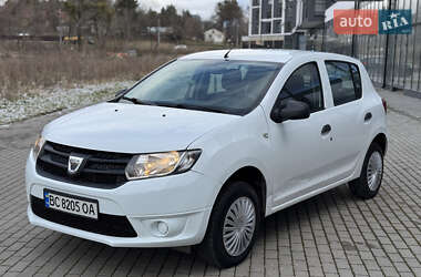 Хетчбек Dacia Sandero 2013 в Рівному