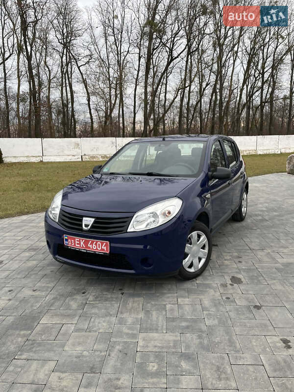 Хетчбек Dacia Sandero 2009 в Луцьку