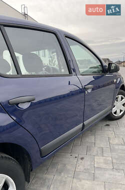 Хетчбек Dacia Sandero 2009 в Луцьку