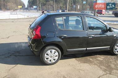 Хетчбек Dacia Sandero 2011 в Чернігові