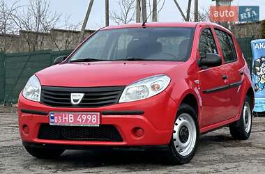 Хэтчбек Dacia Sandero 2009 в Ровно