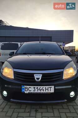 Хетчбек Dacia Sandero 2008 в Львові