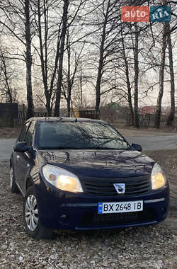 Хэтчбек Dacia Sandero 2011 в Хмельницком