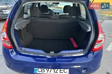 Dacia Sandero 2009