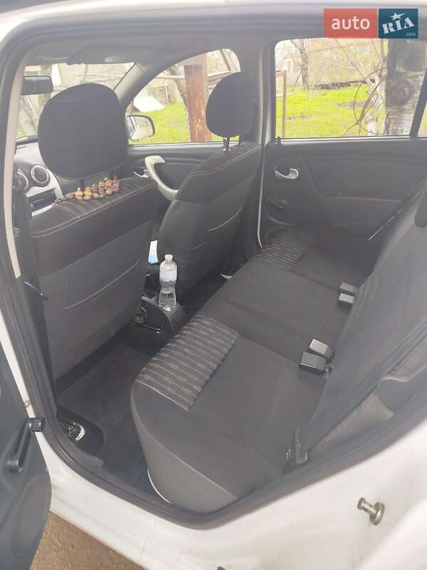 Dacia Sandero 2010 Dacia Sandero 2010