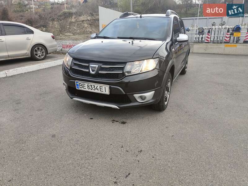 Хэтчбек Dacia Sandero 2014 в Киеве
