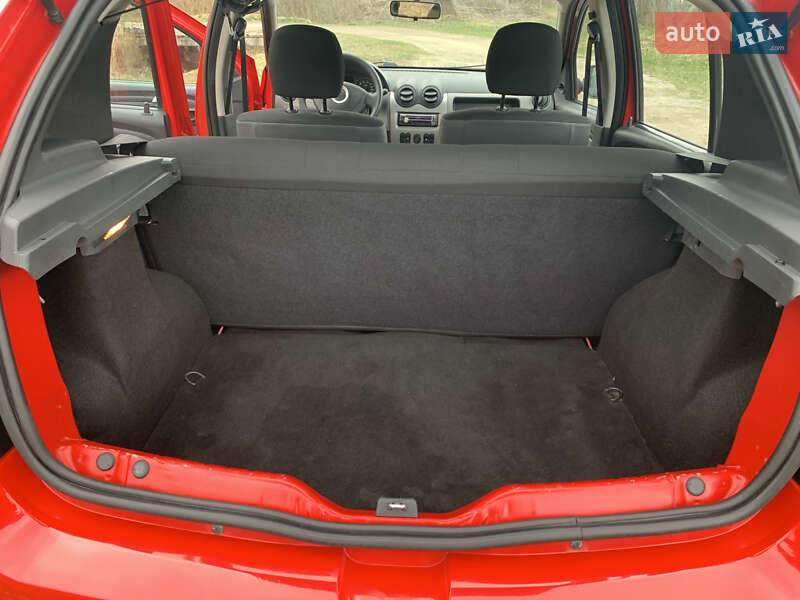 Хэтчбек Dacia Sandero 2009 в Вишневце
