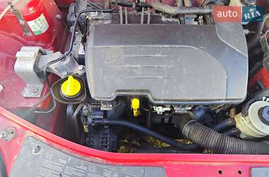 Хэтчбек Dacia Sandero 2009 в 