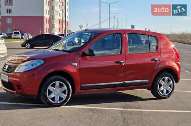 Хетчбек Dacia Sandero 2011 в Вінниці